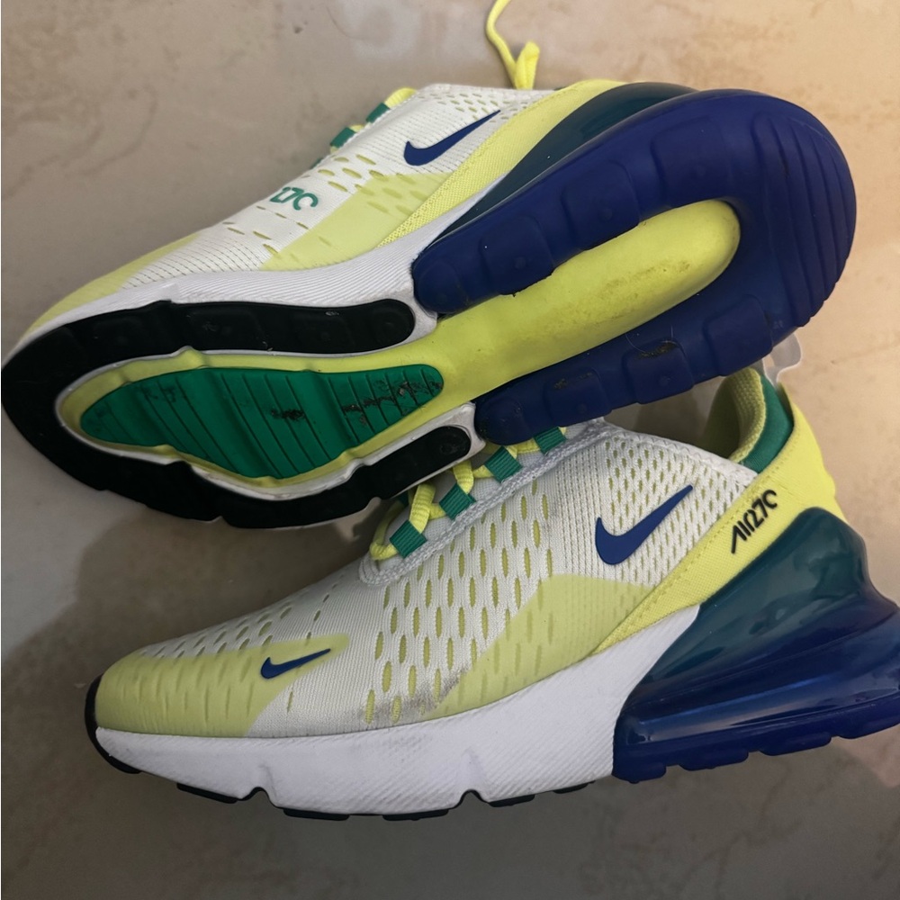 Nike Airmax size 5 kids/ 6.5 women’s